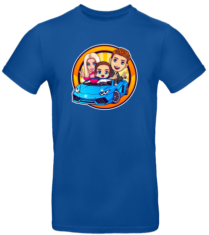 Blaues T-Shirt mit buntem Comic-Motiv: drei Charaktere in einem blauen Sportwagen auf orangem Hintergrund

